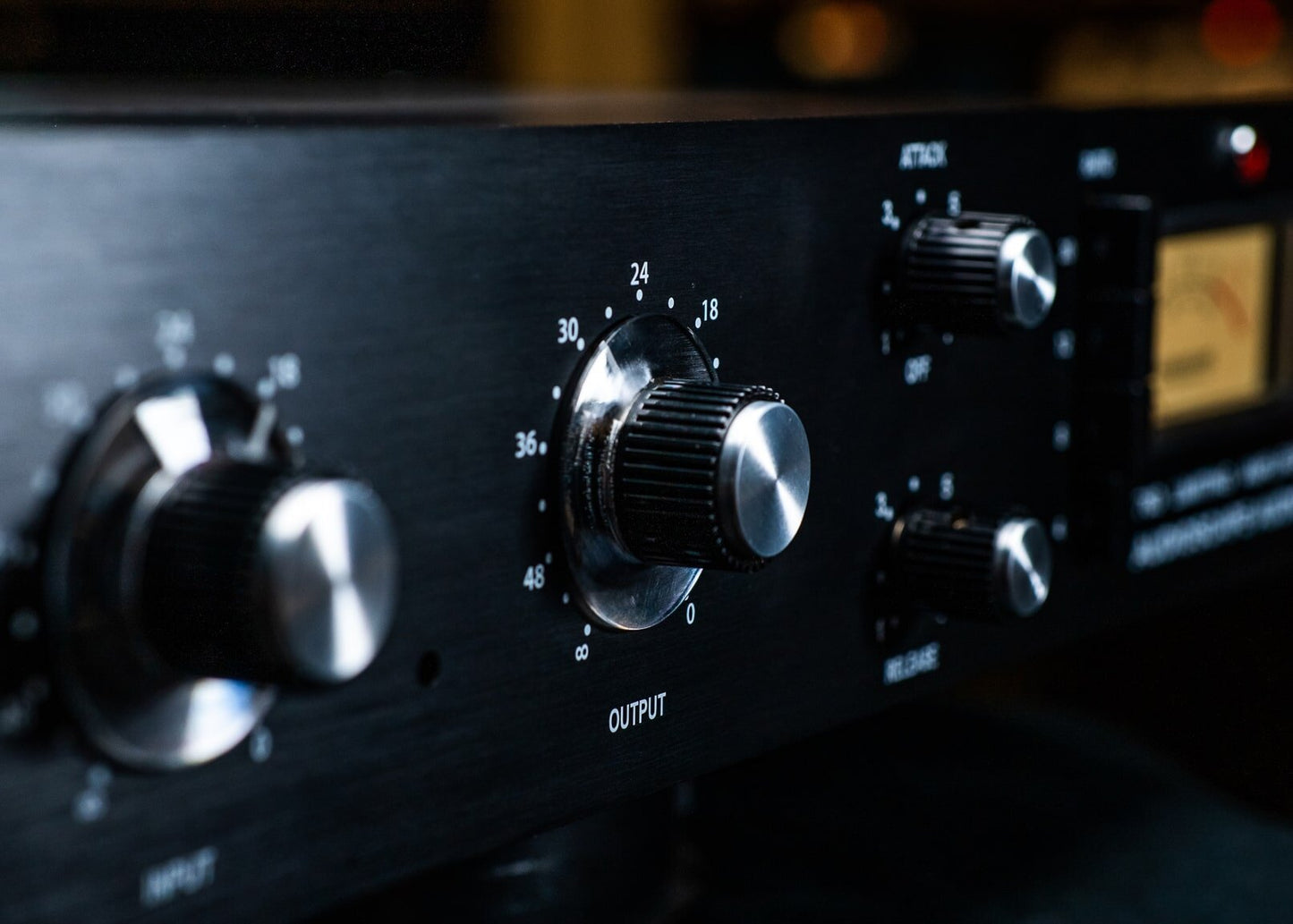 76D Limiting Amplifier