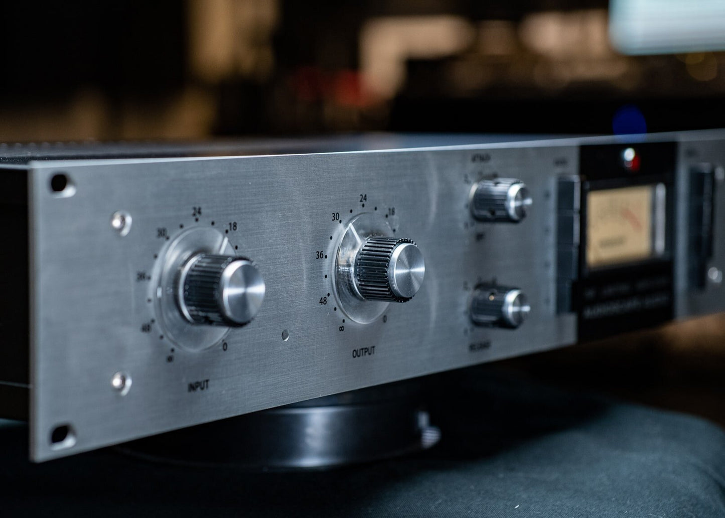76F Limiting Amplifier