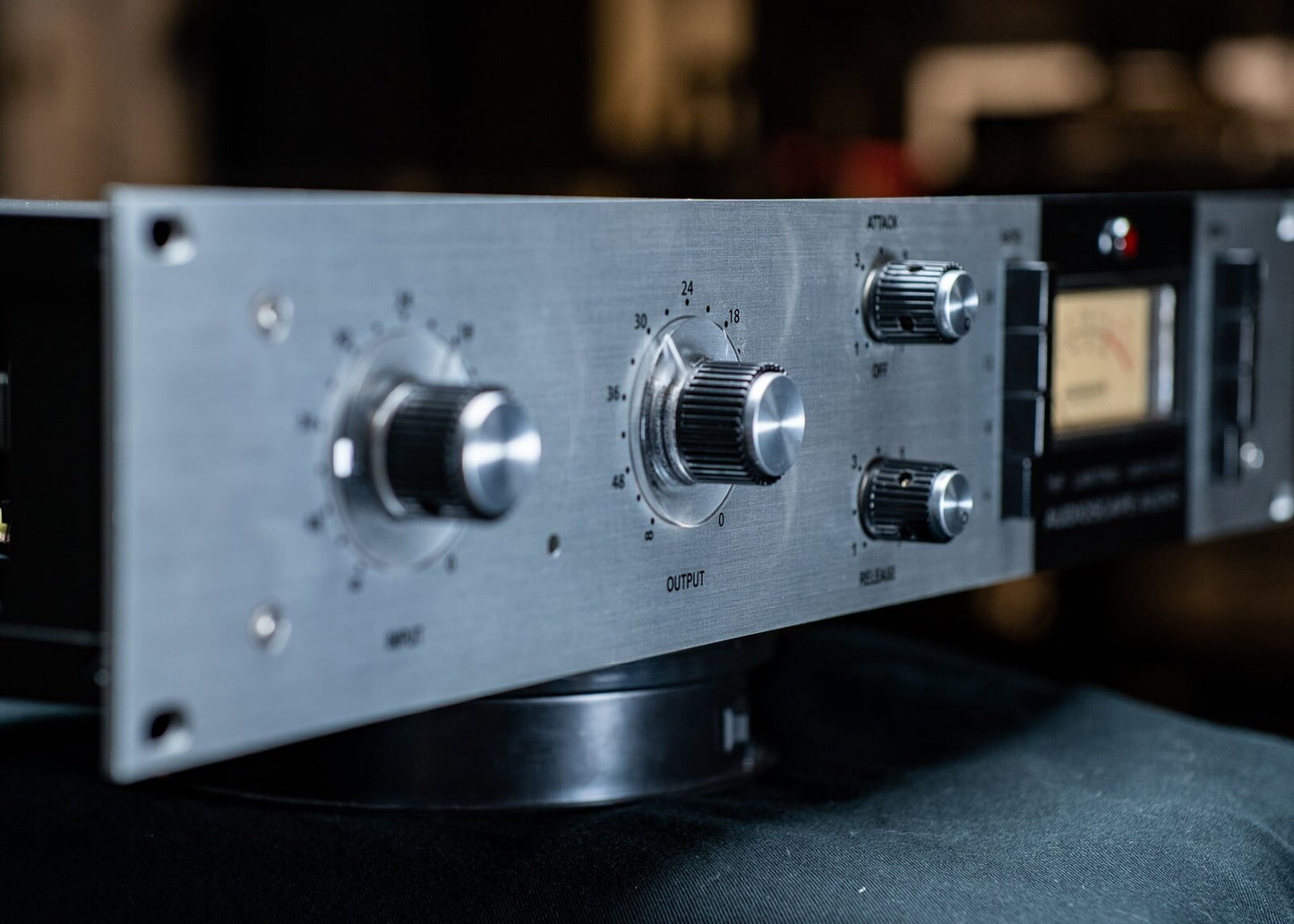 76F Limiting Amplifier
