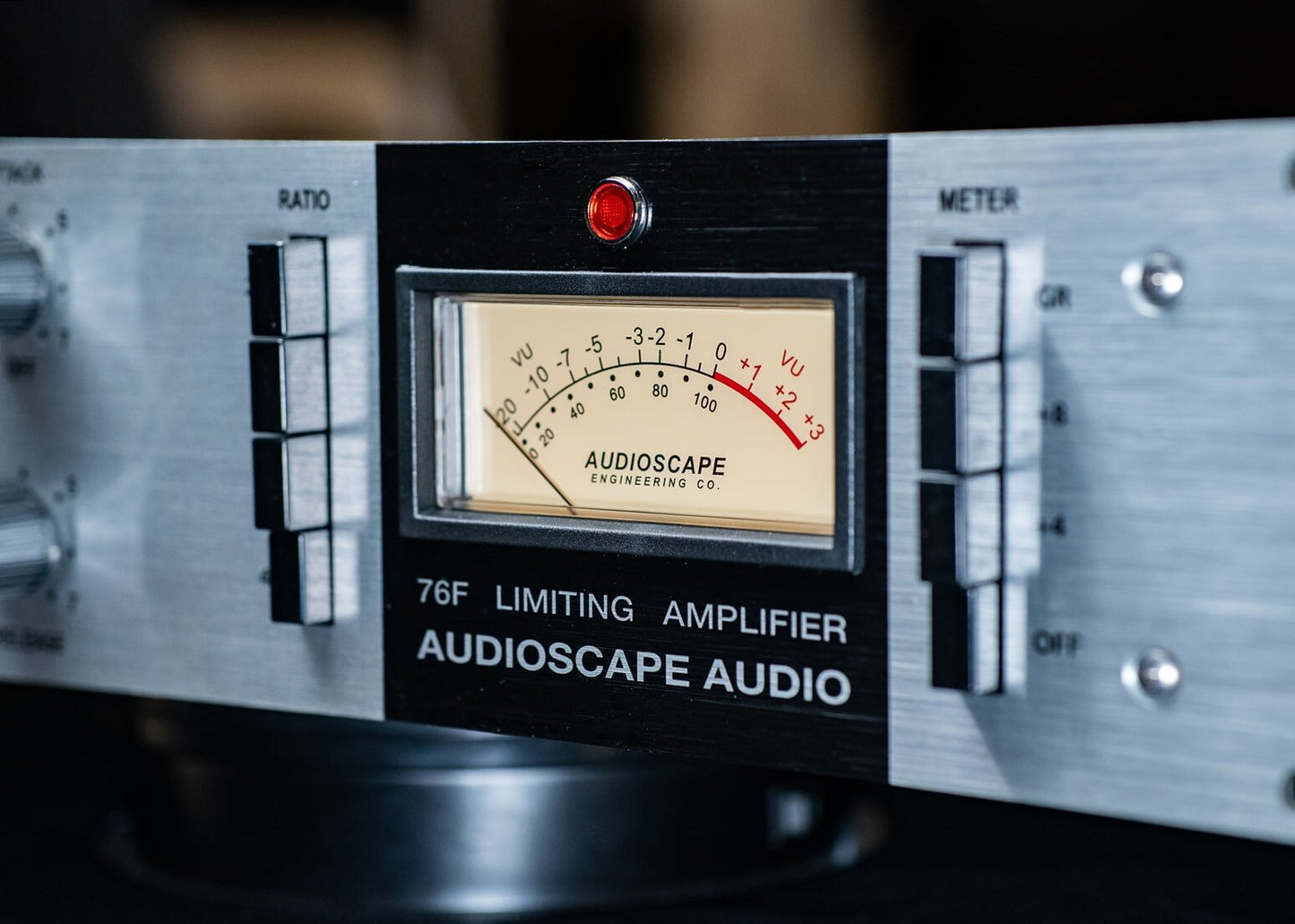 76F Limiting Amplifier