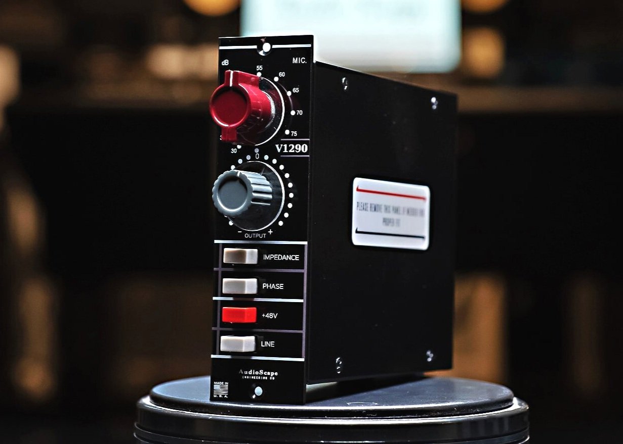 V1290 500-SERIES Preamplifier