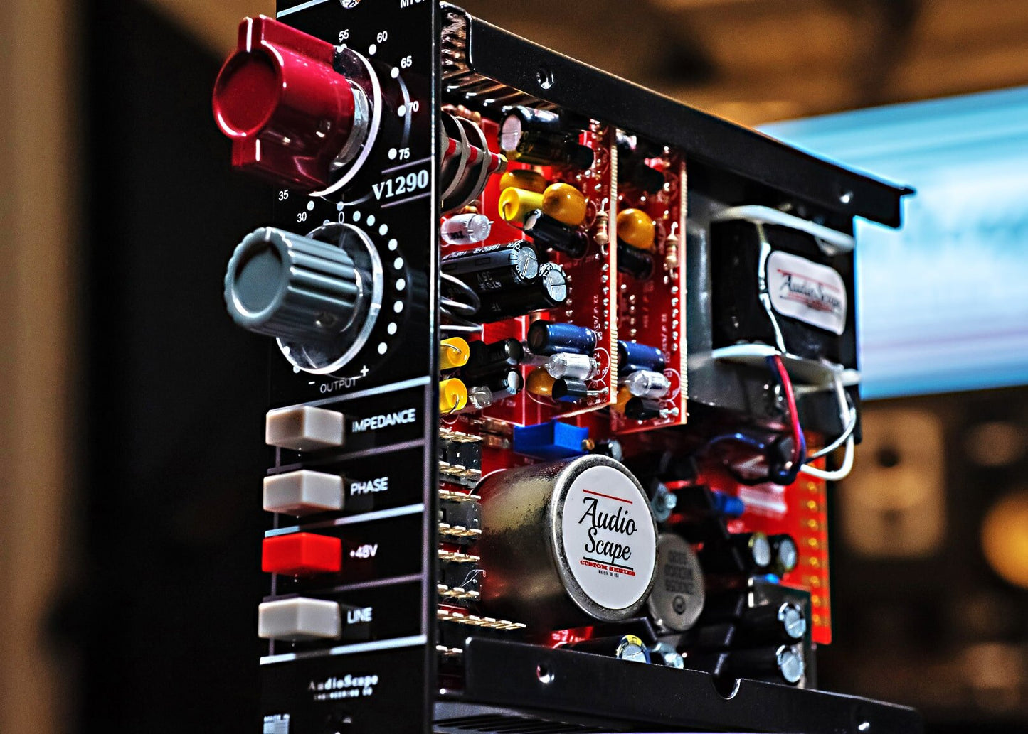 V1290 500-SERIES Preamplifier