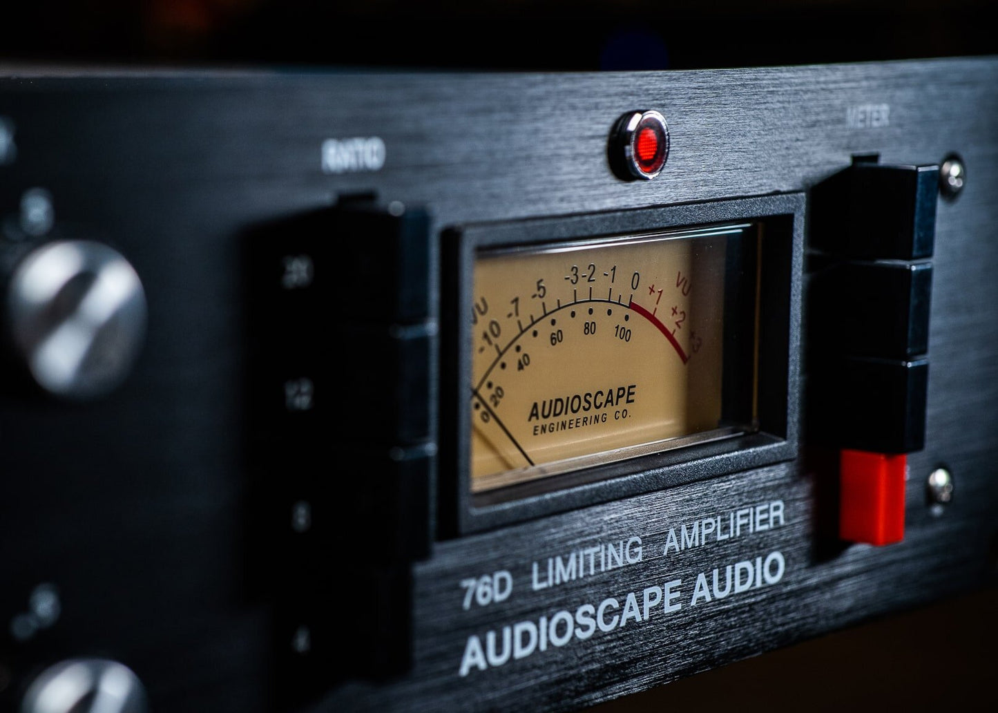 76D Limiting Amplifier