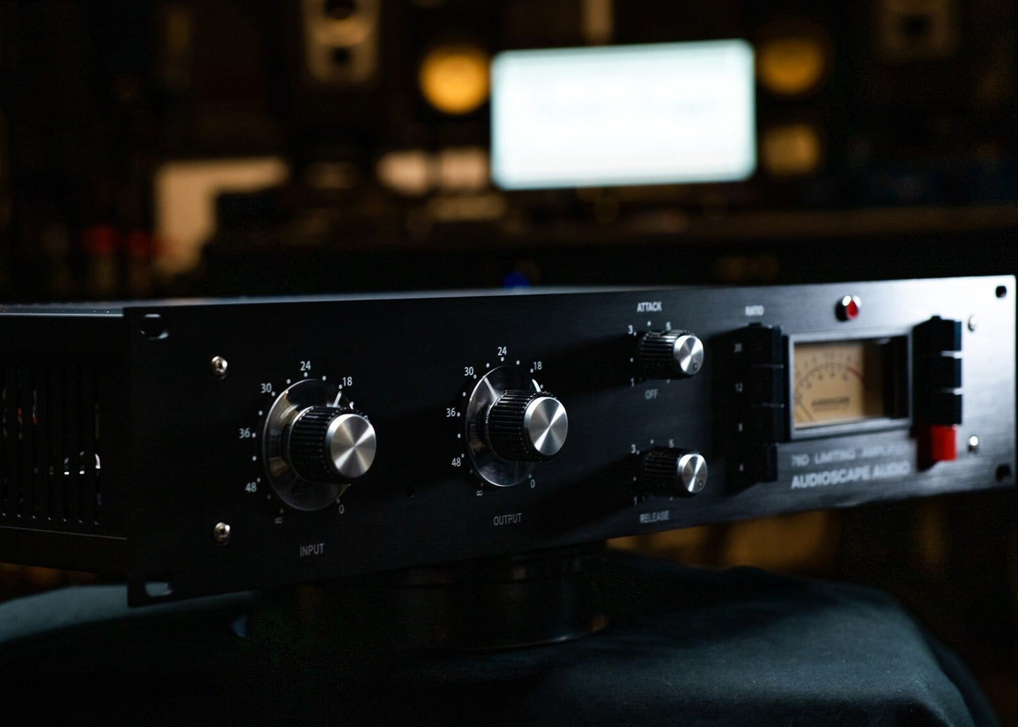 76D Limiting Amplifier