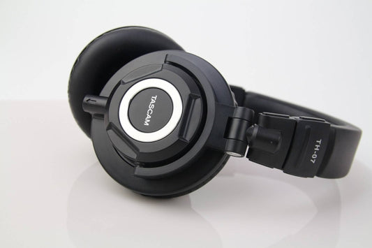 TH-07 - High Definition Monitor Headphones